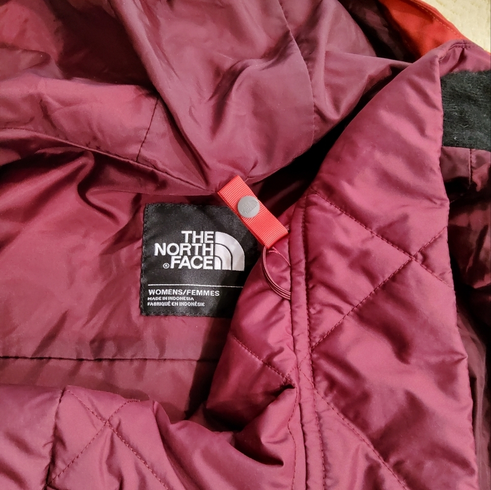 The North Face Red Monarch Triclimate Hooded Jacket Size SP - Picture 2 of 13